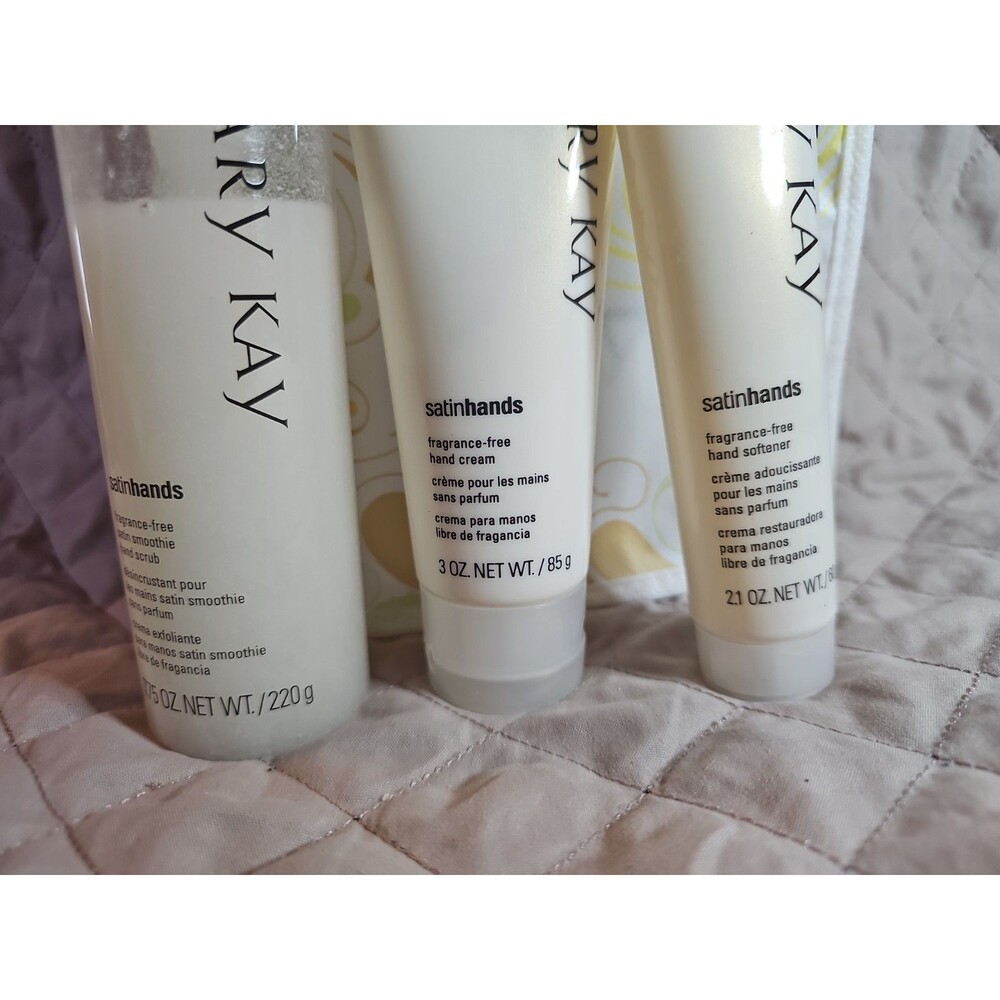 Mary Kay Satin Hands Fragrance-Free Pampering Set Limited Edition - Picture 3 of 5